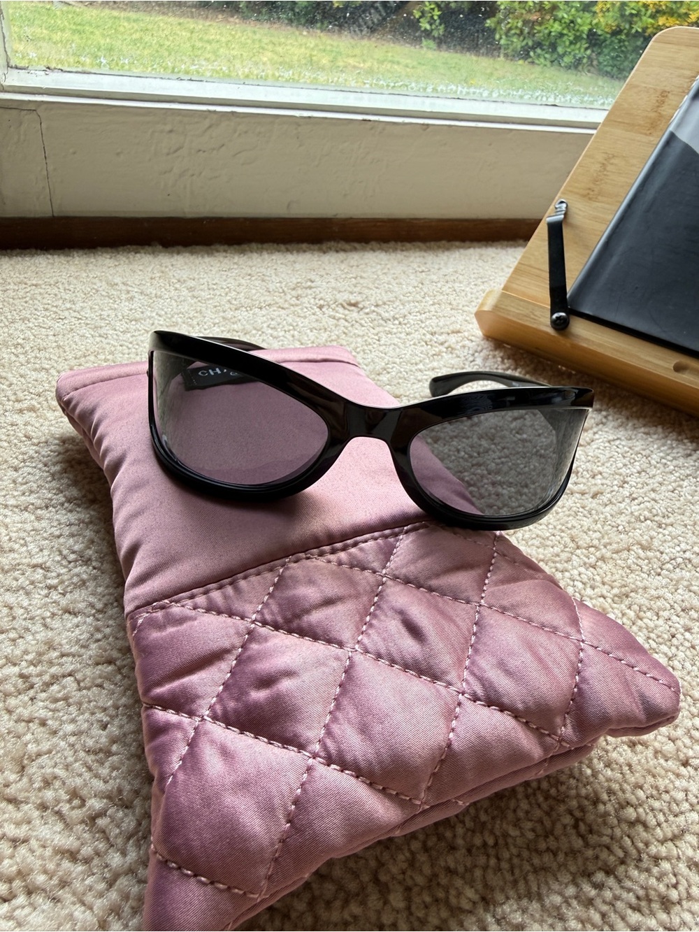 CHANEL Black Cat-Eye Sunglasses with Pink Quilted Pouch